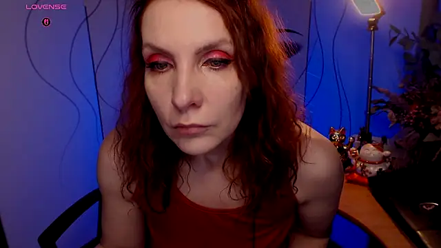 Snapshot of JohansonKatie chatting on 3, 12, 2025 JohansonKatie online show from 3, 12, 2025