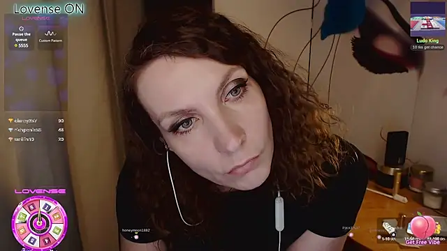 Snapshot of JohansonKatie chatting on 25, 2, 2025 JohansonKatie online show from 25, 2, 2025