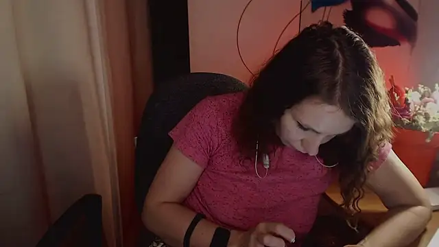 Snapshot of JohansonKatie chatting on 23, 2, 2025 JohansonKatie online show from 23, 2, 2025