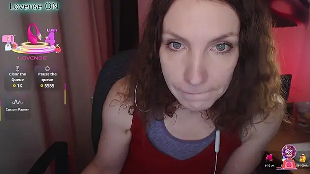 Snapshot of JohansonKatie chatting on 12, 3, 2025 JohansonKatie online show from 12, 3, 2025