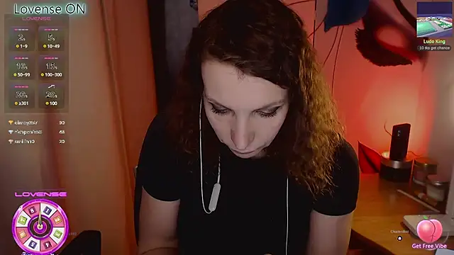 Snapshot of JohansonKatie chatting on 25, 2, 2025 JohansonKatie online show from 25, 2, 2025