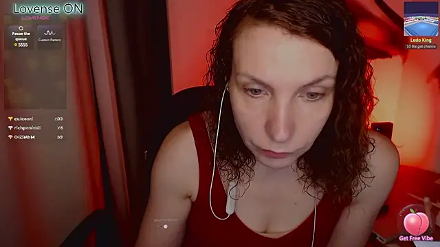 Snapshot of JohansonKatie chatting on 4, 3, 2025 JohansonKatie online show from 4, 3, 2025