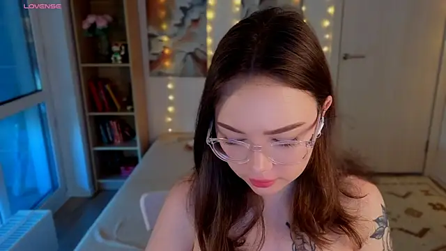Snapshot of MilenaSaint chatting on 3, 7, 2026 MilenaSaint online show from 3, 7, 2026