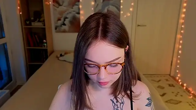 MilenaSaint online show from 7, 4, 2026