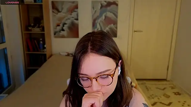 MilenaSaint online show from 16, 4, 2026