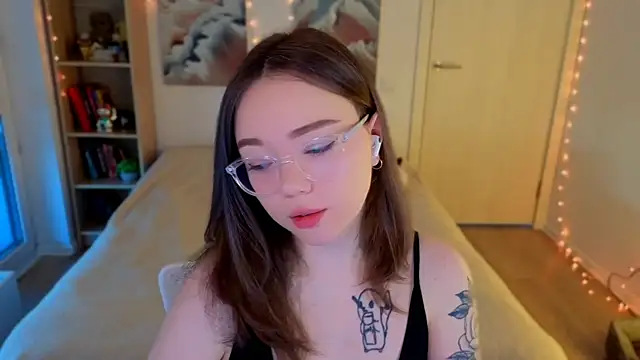 MilenaSaint online show from 9, 5, 2026