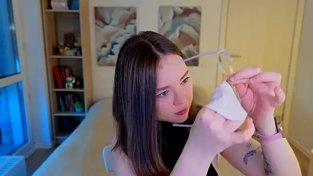 MilenaSaint online show from 8, 5, 2026