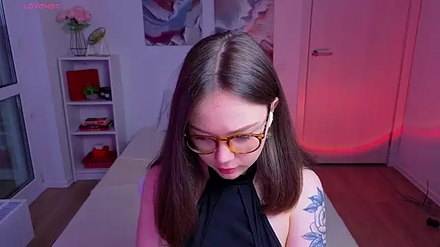 MilenaSaint online show from 6, 10, 2025