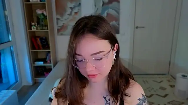 MilenaSaint online show from 2, 6, 2026