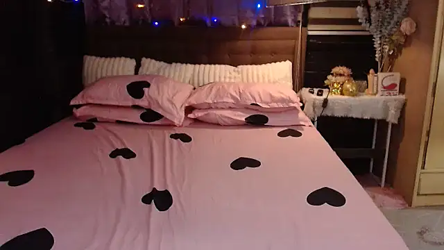 xheavenlytrans online show from 30, 3, 2026