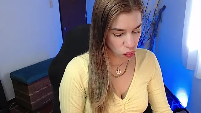 ms sofia x online show from 15, 4, 2026