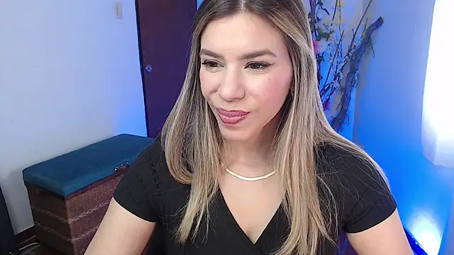 ms sofia x online show from 19, 12, 2025