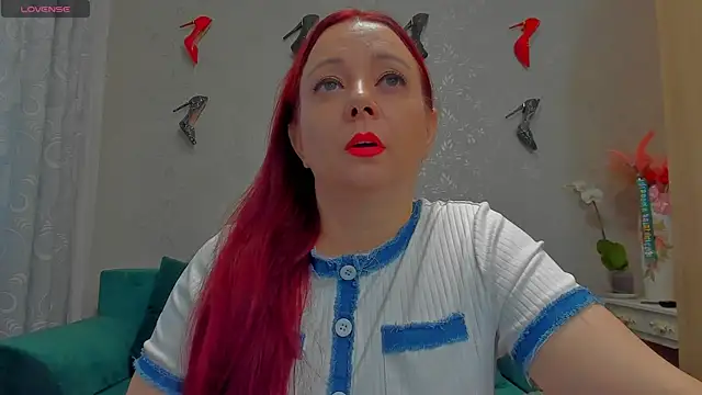 emilianna666 online show from 6, 11, 2025