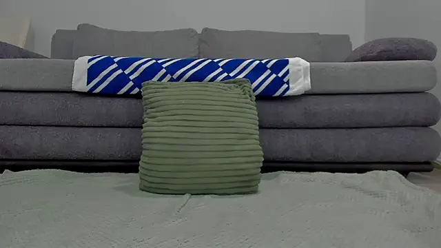 emilianna666 online show from 4, 4, 2026