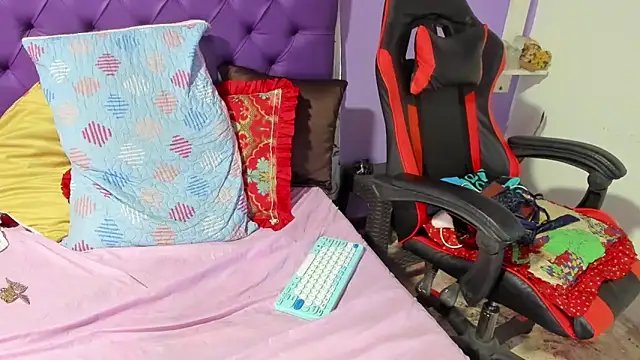 Margoth clain online show from 22, 12, 2025