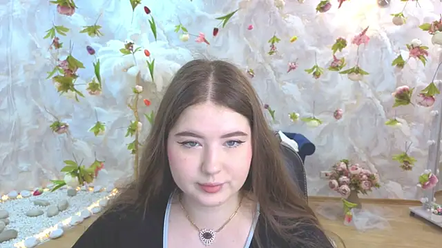NicoleFoxery online show from 25, 5, 2026