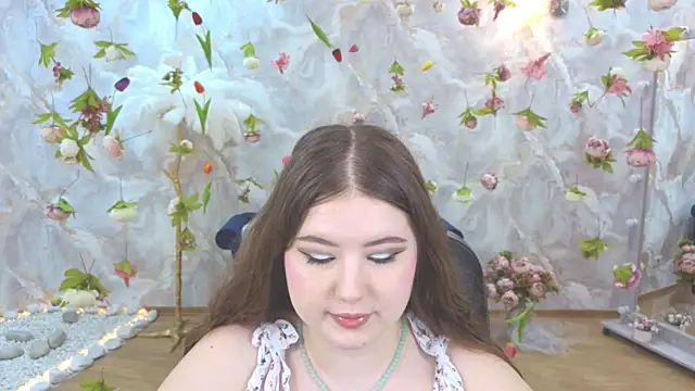NicoleFoxery online show from 13, 5, 2026