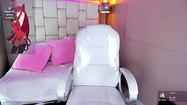 karoline 18 online show from 6, 11, 2025