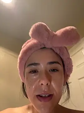 Snapshot of Evie-Luna chatting on 16, 1, 2026 Evie-Luna online show from 16, 1, 2026