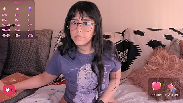 Snapshot of Evie-Luna chatting on 13, 2, 2026 Evie-Luna online show from 13, 2, 2026