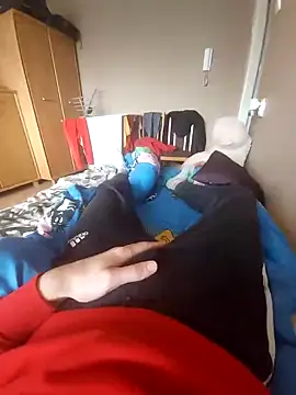 MlodyDres online show from 14, 2, 2025