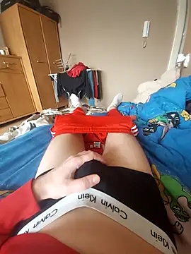 MlodyDres online show from 21, 2, 2025