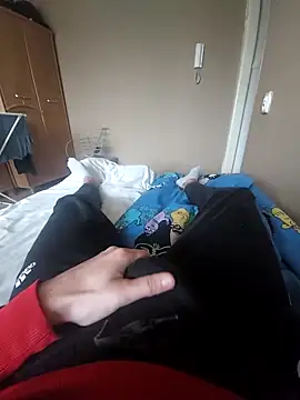 MlodyDres online show from 2, 11, 2025