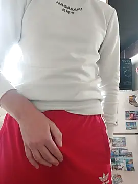 MlodyDres online show from 12, 10, 2025