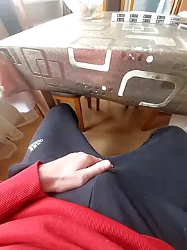 MlodyDres online show from 4, 11, 2025