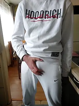 MlodyDres online show from 26, 10, 2025