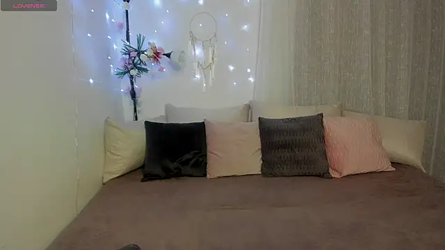 AliceeShy online show from 26, 2, 2025