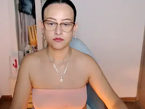 Snapshot of BOREAL_MOON chatting on 25, 6, 2026 BOREAL MOON online show from 25, 6, 2026