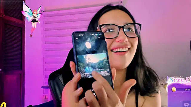 Luniverse online show from 12, 1, 2025