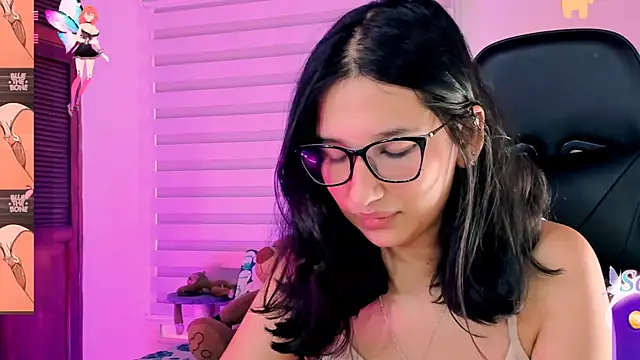 Luniverse online show from 28, 1, 2025