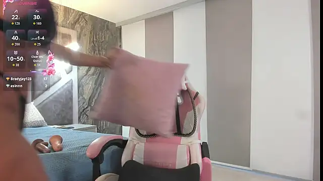 angelinafit online show from 4, 11, 2025