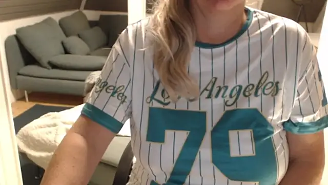 KimMitchelli online show from 18, 11, 2025