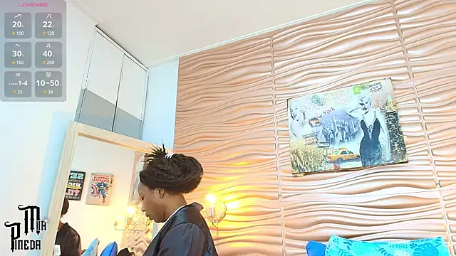 mia pineda online show from 27, 9, 2025