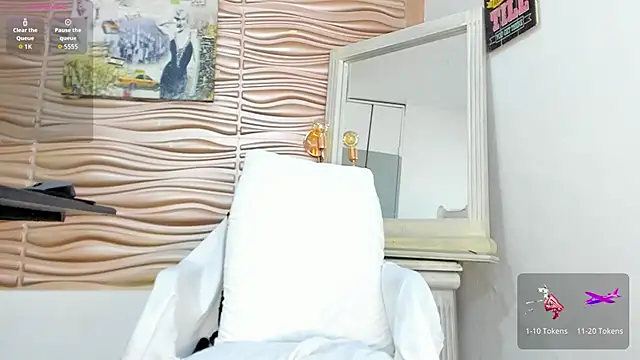 mia pineda online show from 14, 3, 2026