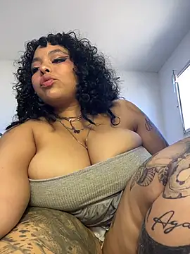 PrincessLauren420 online show from 18, 1, 2026