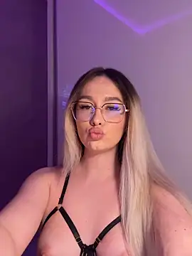 mollyxxx online show from 8, 3, 2026