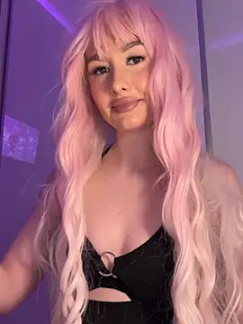 Snapshot of mollyxxx chatting on 5, 3, 2025 mollyxxx online show from 5, 3, 2025