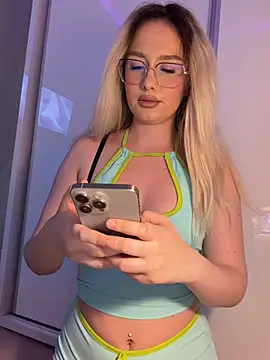 mollyxxx online show from 12, 7, 2026