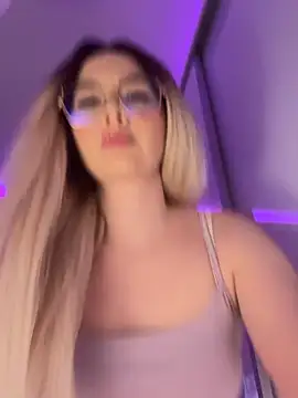 mollyxxx online show from 3, 3, 2026