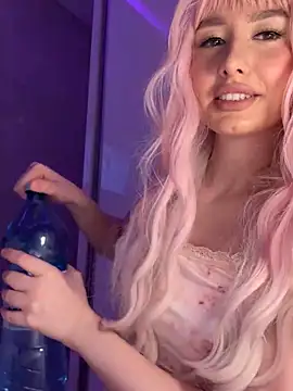 Snapshot of mollyxxx chatting on 6, 3, 2025 mollyxxx online show from 6, 3, 2025