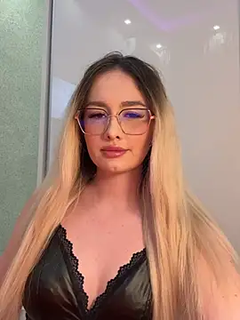 mollyxxx online show from 2, 3, 2026