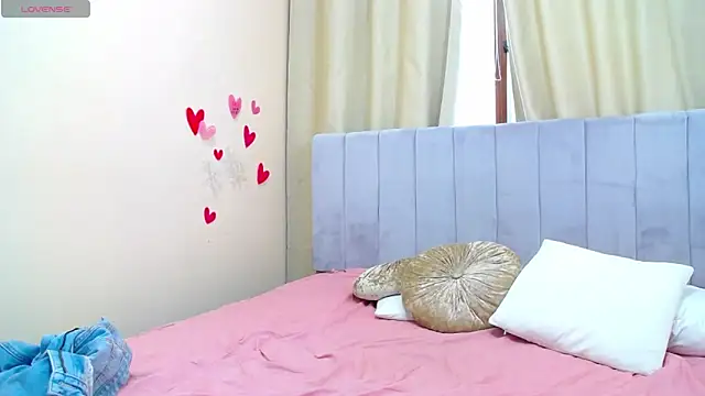 Leslie passion online show from 17, 3, 2025