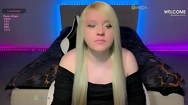 Snapshot of camsmiley chatting on 17, 1, 2026 camsmiley online show from 17, 1, 2026