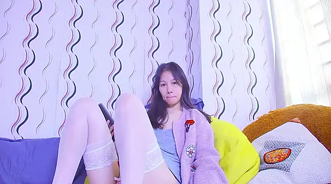 Snapshot of Asiannina chatting on 11, 12, 2024 Asiannina online show from 11, 12, 2024