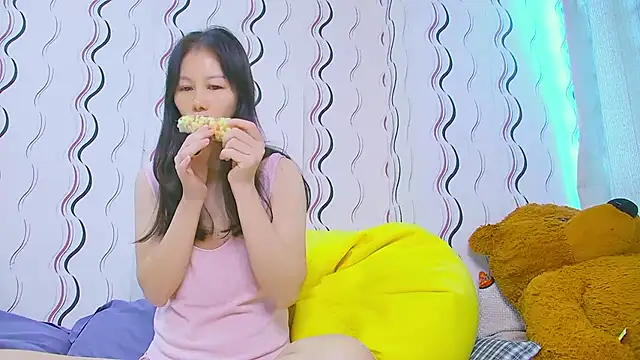 Snapshot of Asiannina chatting on 31, 10, 2025 Asiannina online show from 31, 10, 2025