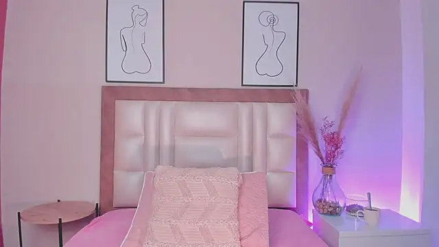 JupiteFox online show from 4, 10, 2025